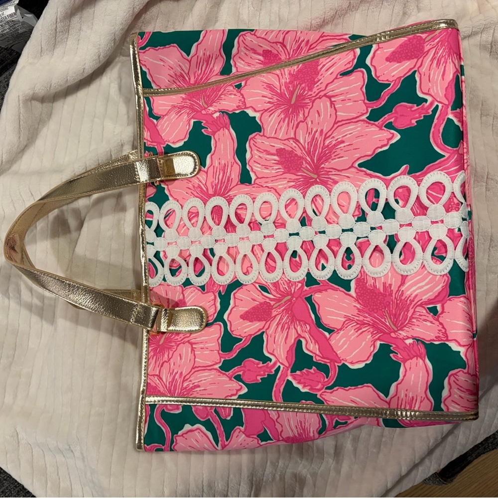 Lilly Pulitzer Pink Floral Tote with Teal Background and Gold Trim - Picture 4 of 4